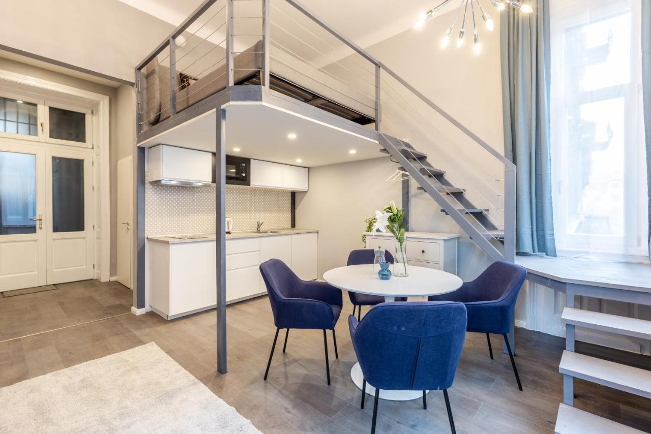 W33 - Prime Location - Comfortable Quality Apartments By Bqa Budapest Luaran gambar
