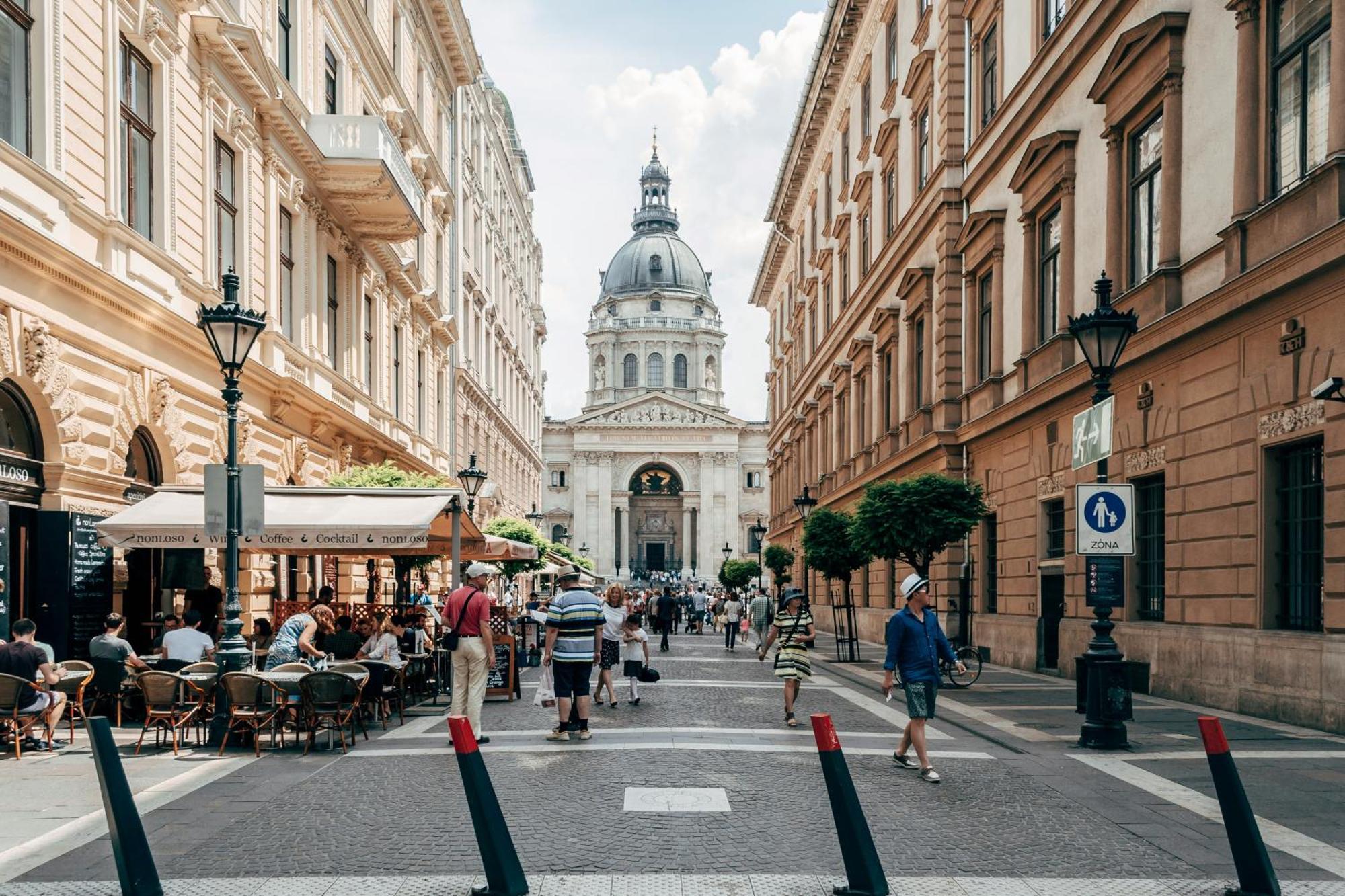 W33 - Prime Location - Comfortable Quality Apartments By Bqa Budapest Luaran gambar