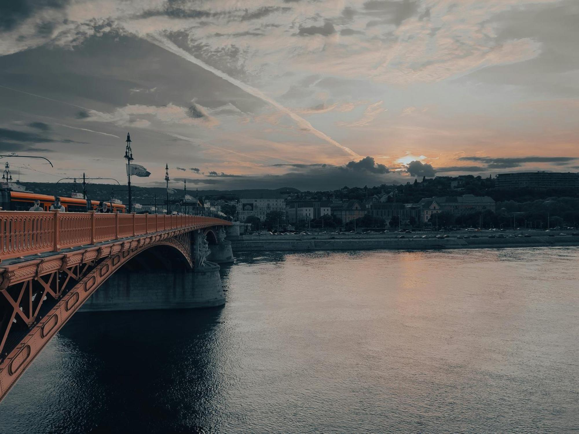 W33 - Prime Location - Comfortable Quality Apartments By Bqa Budapest Luaran gambar