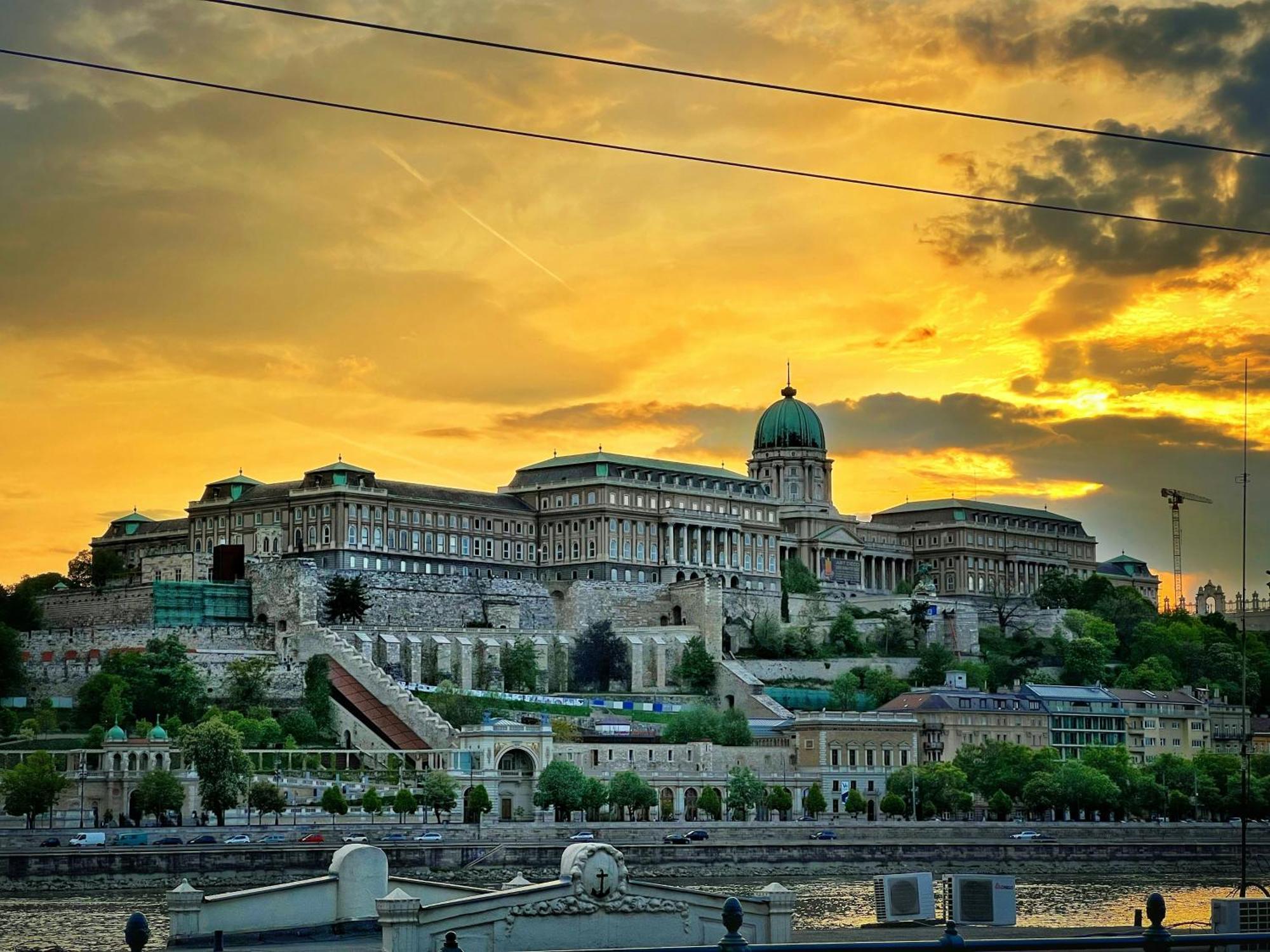 W33 - Prime Location - Comfortable Quality Apartments By Bqa Budapest Luaran gambar